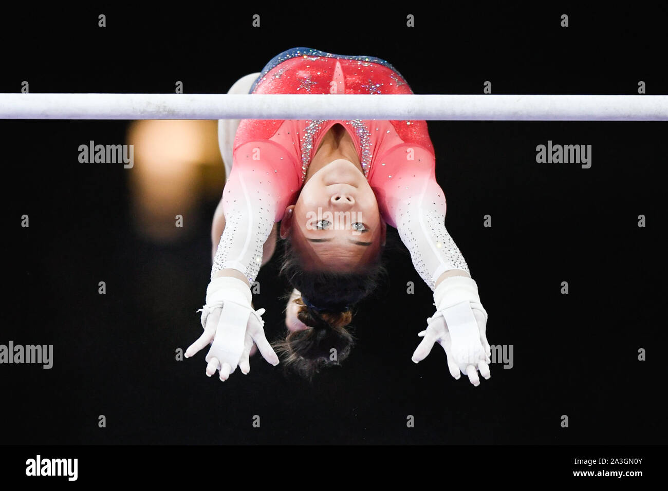 Stuttgart, Germany. 08th Oct, 2019. Gymnastics: world championship, decision final of the best eight teams, women. Grace Mc Callum from the USA on uneven bars. Credit: Tom Weller/dpa/Alamy Live News Stock Photo