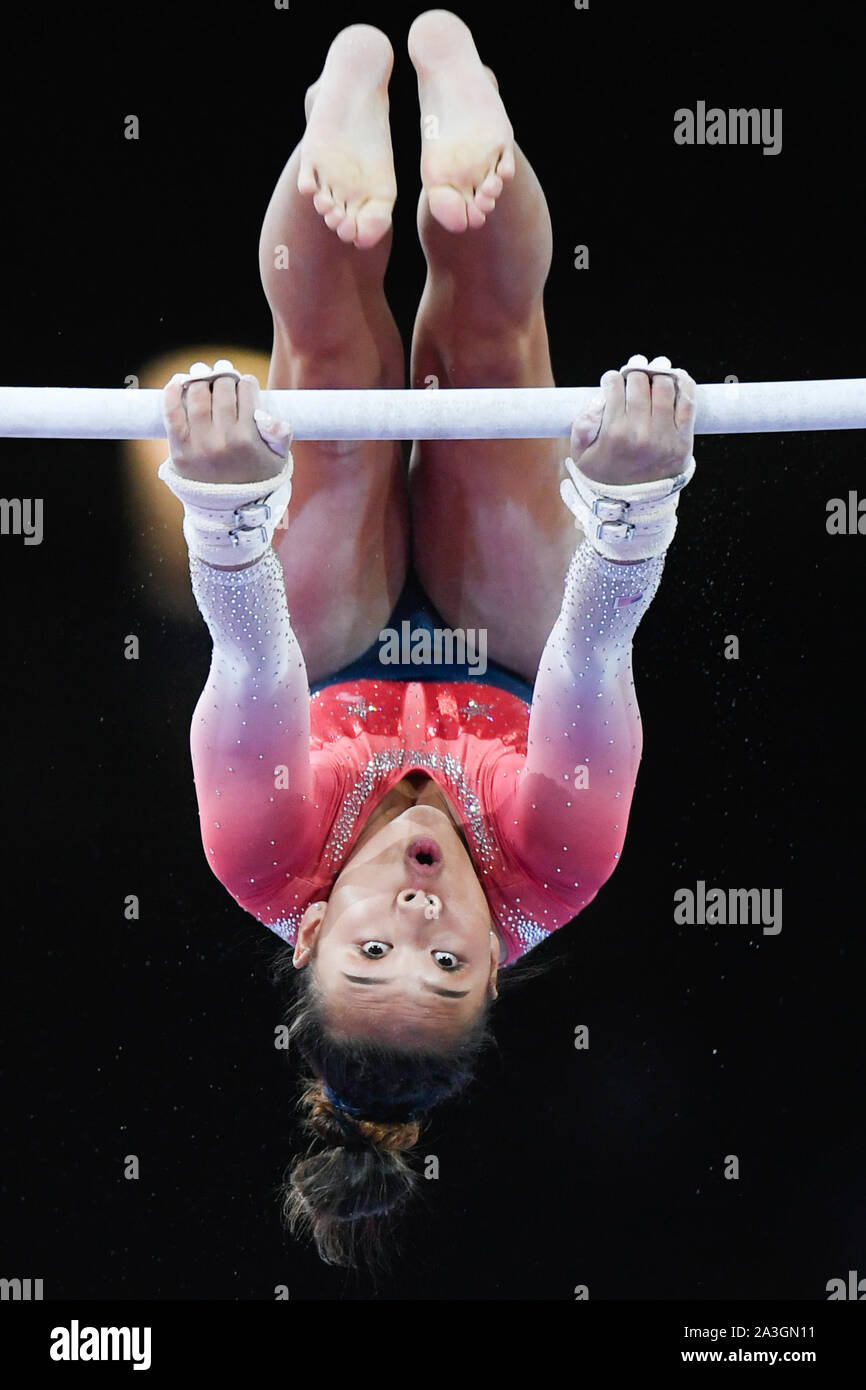 Stuttgart, Germany. 08th Oct, 2019. Gymnastics: world championship, decision final of the best eight teams, women. Grace Mc Callum from the USA on uneven bars. Credit: Tom Weller/dpa/Alamy Live News Stock Photo