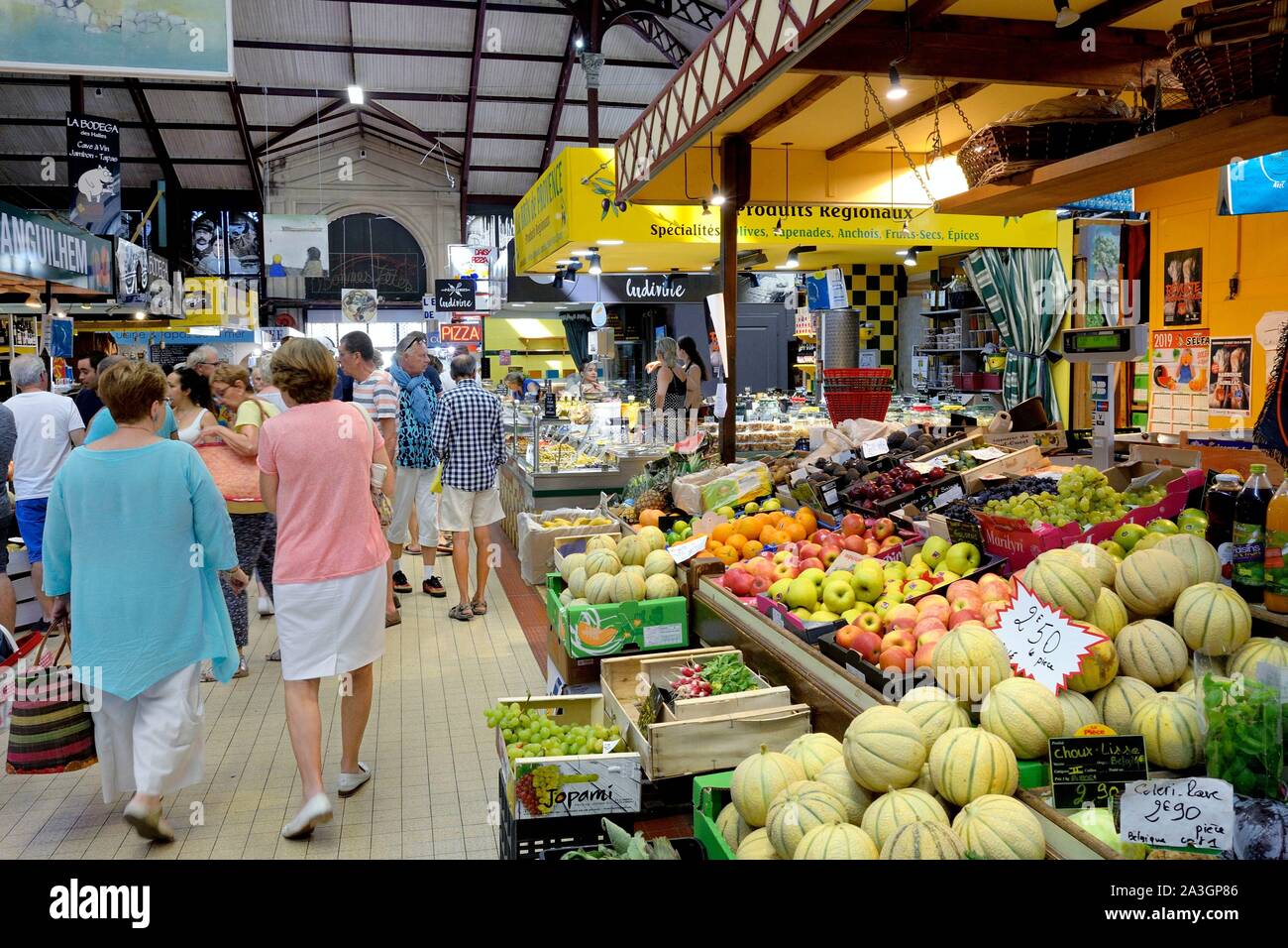 France, Aude, Narbonne, the covered market Stock Photo