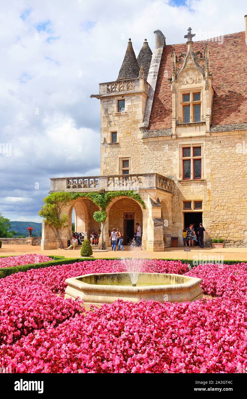 France, Dordogne, Perigord Noir, Dordogne Valley, Castelnaud la Chapelle, labelled Les Plus Beaux Villages de France (The Most Beautiful Villages of France), Chateau des Milandes, the French dancer Josephine Baker's former property Stock Photo