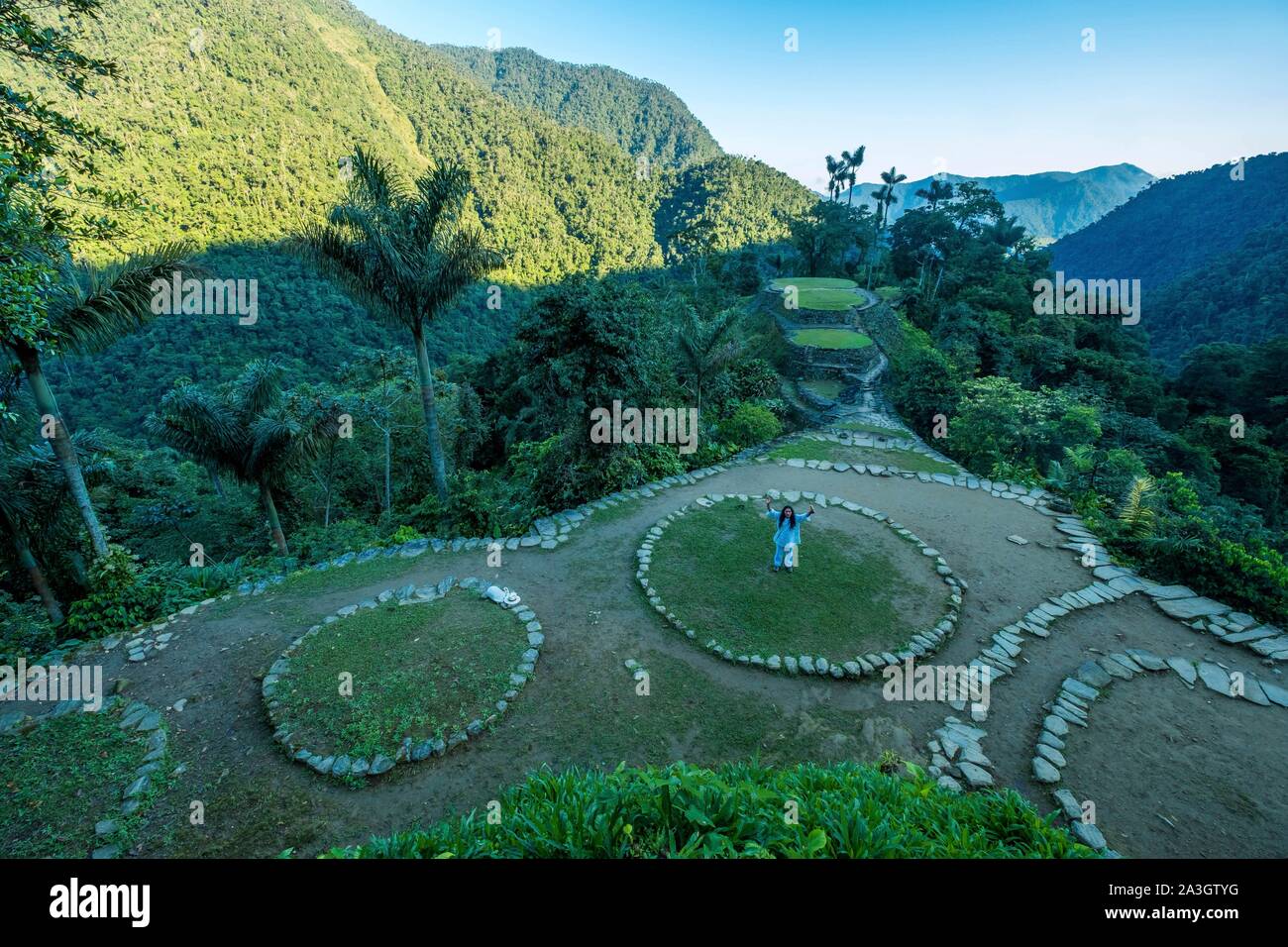 Colombia Sierra Nevada De Santa Marta Tayrona Park Trek Of The Lost City Registered World Heritage By Unesco Celso The Wiwa Mamo With His Poporo Stock Photo Alamy