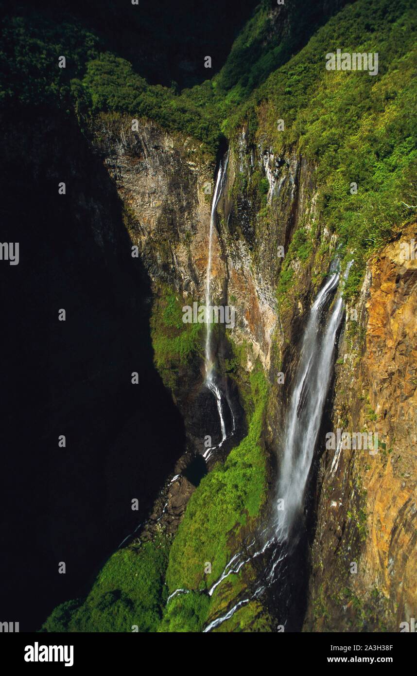 Ile de la réunion cascade hi-res stock photography and images - Alamy
