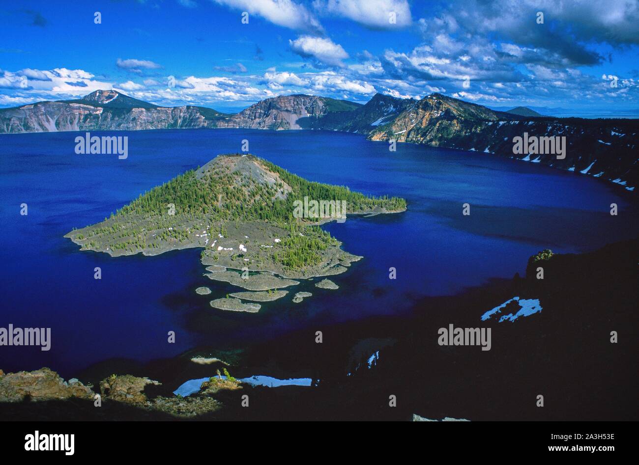 Crater Lake Oregon People Stock Photos Crater Lake Oregon People