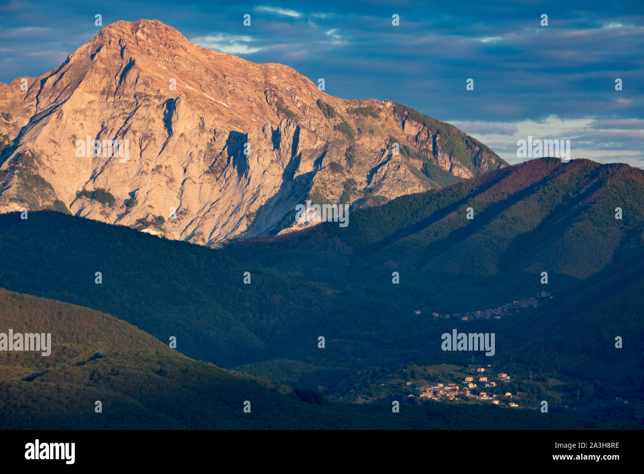 Monte Umbiana in the Apuan Alps from Sillico in the Apennines at dawn, Tuscany, Italy Stock Photo