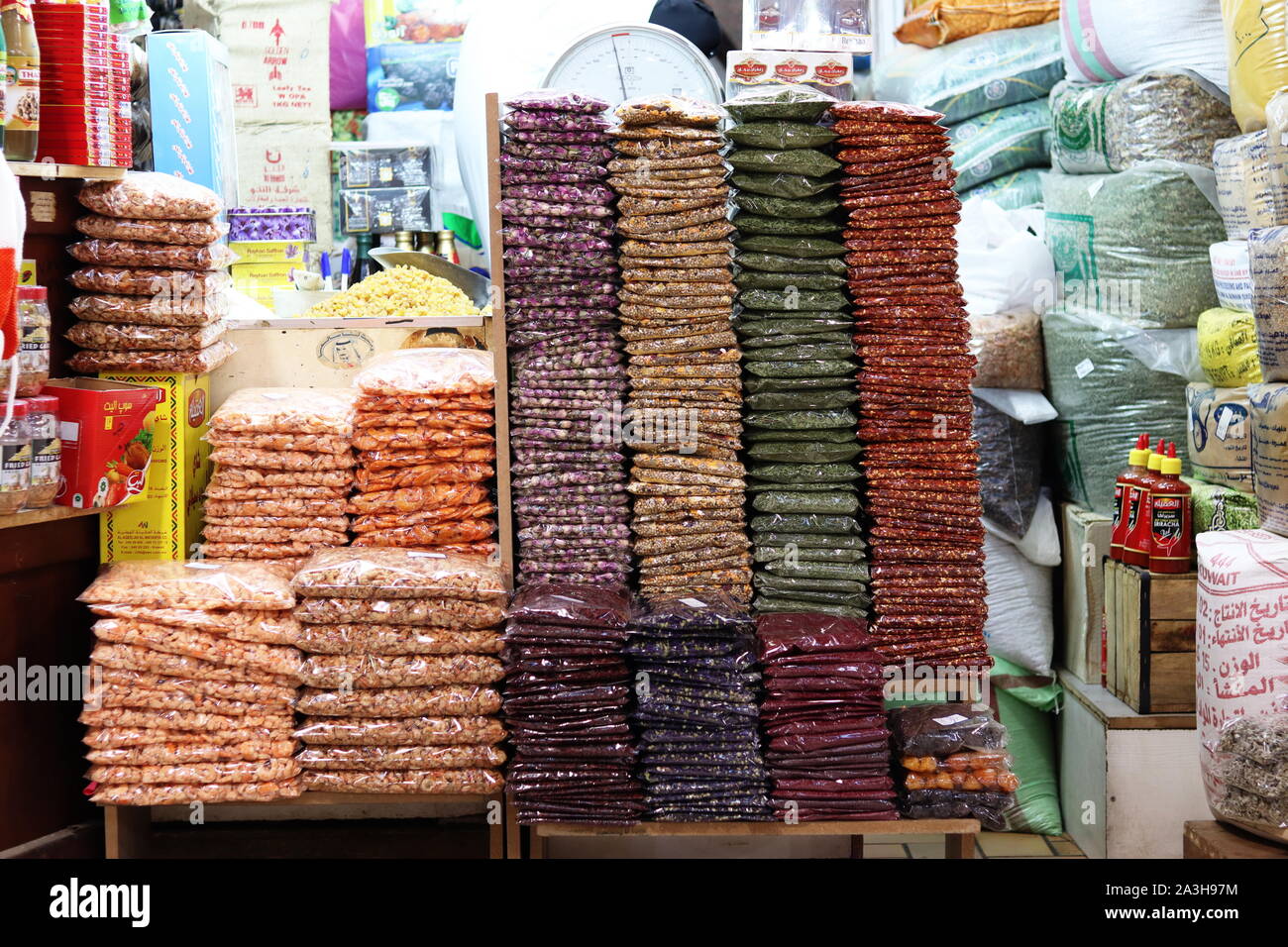 Packets of indian spice hires stock photography and images Alamy