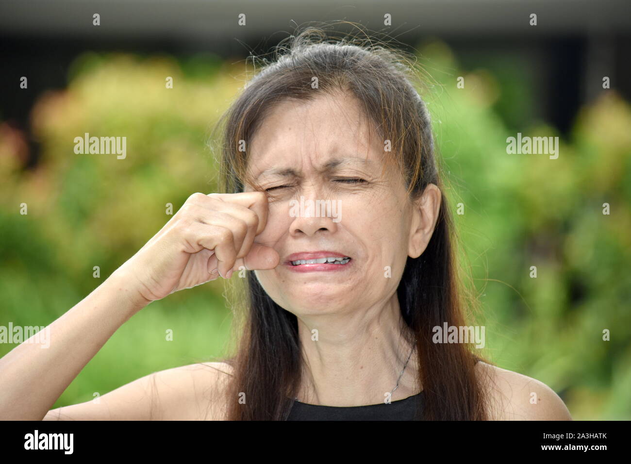 Old asian woman hi-res stock photography and images - Alamy