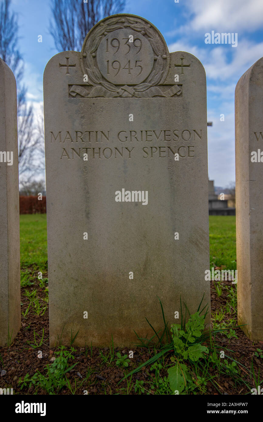 The 1939-1945 Bath Air Raid Grave of Martin Grieveson and Anthony Spence at Haycombe Cemetery, Bath, England Stock Photo