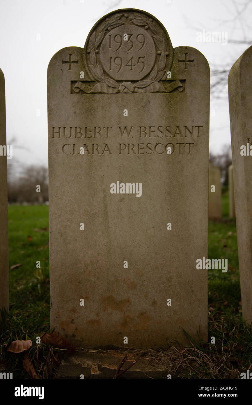 photo Miriam Hopkins Grave https www alamy com the 1939 1945 bath air raid grave of hubert walter bessant and clara prescott at haycombe cemetery bath england image329226725 html