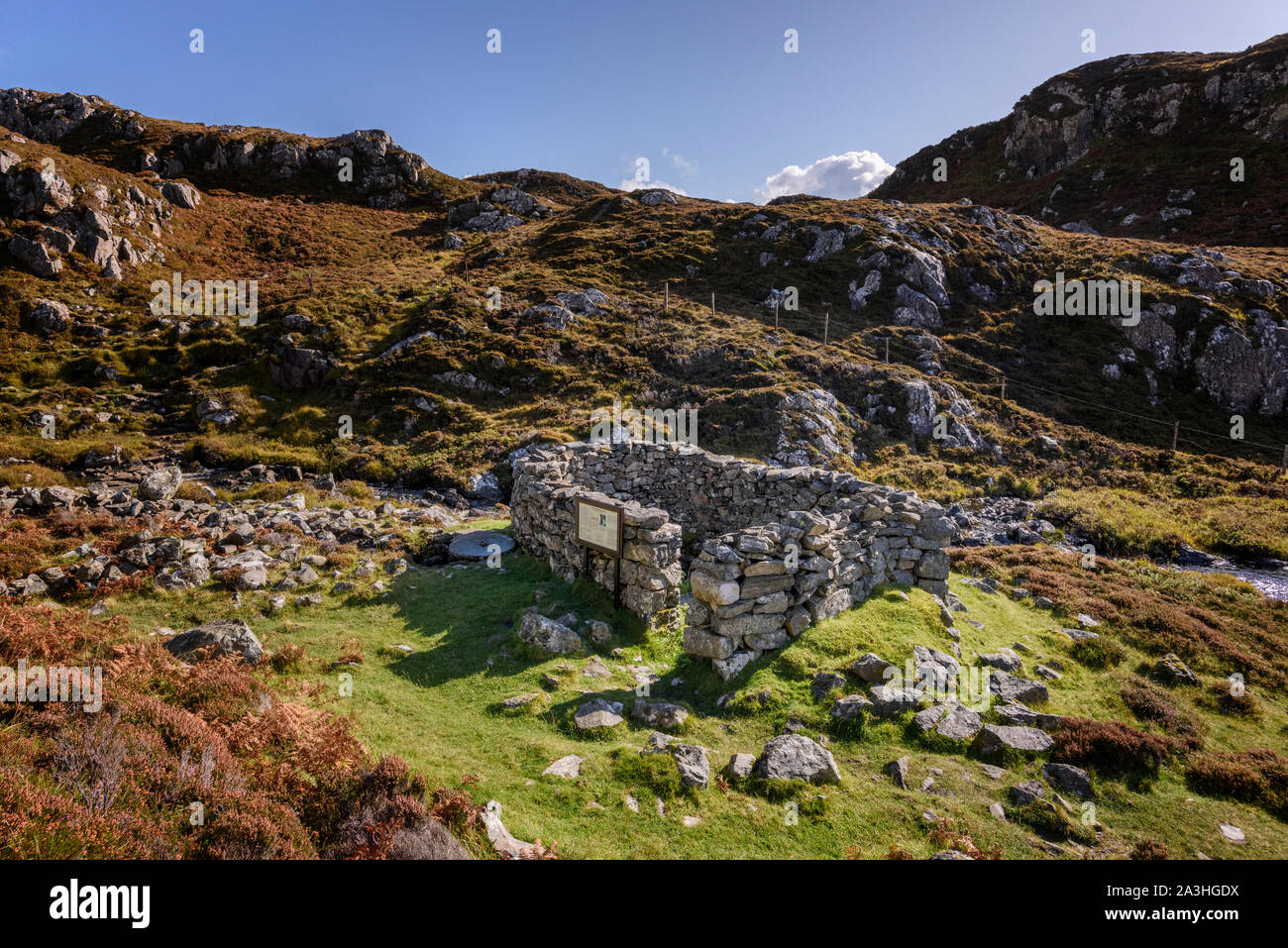 Remains of ruined Clachtoll Mill at Port Alltan na Bradhan between Achmelvich & Clachtoll, Sutherland Scotland Stock Photo
