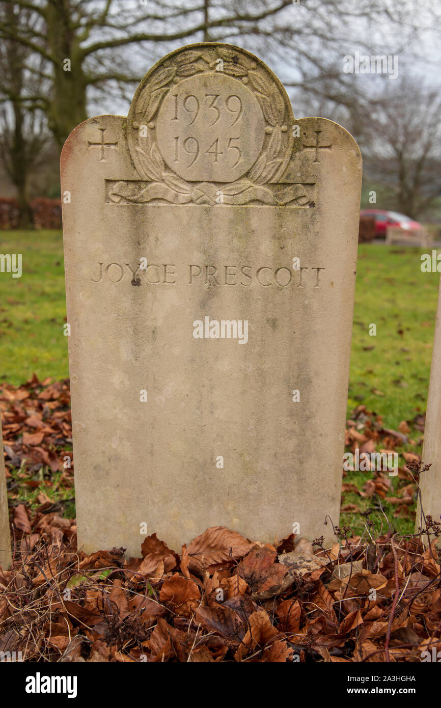The 1939-1945 Bath Air Raid Grave of Joyce Prescott at Haycombe Cemetery, Bath, England Stock Photo