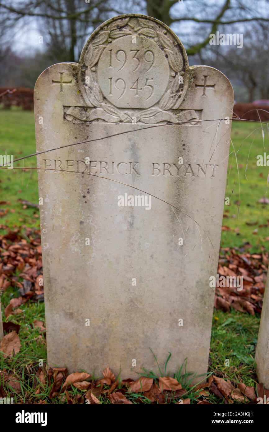 The 1939-1945 Bath Air Raid Grave of Frederick Bryant at Haycombe Cemetery, Bath, England Stock Photo