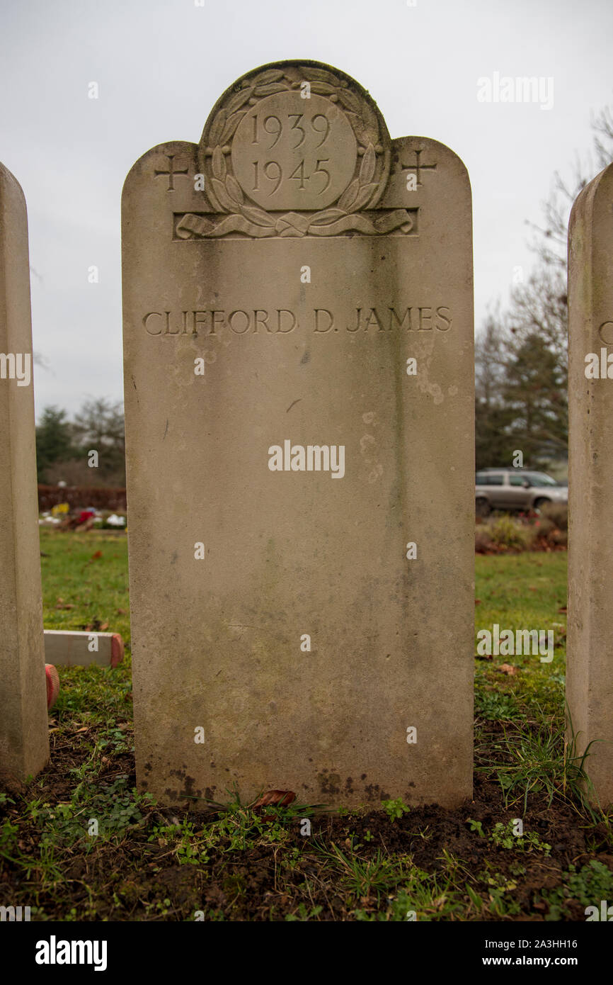 The 1939-1945 Bath Air Raid Grave of Clifford D James at Haycombe Cemetery, Bath, England Stock Photo