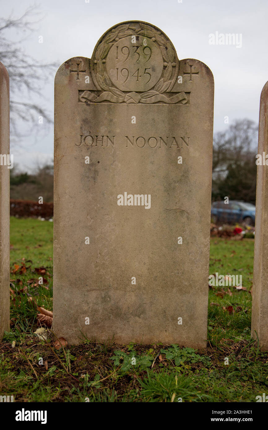 The 1939-1945 Bath Air Raid Grave of John Noonan at Haycombe Cemetery, Bath, England Stock Photo