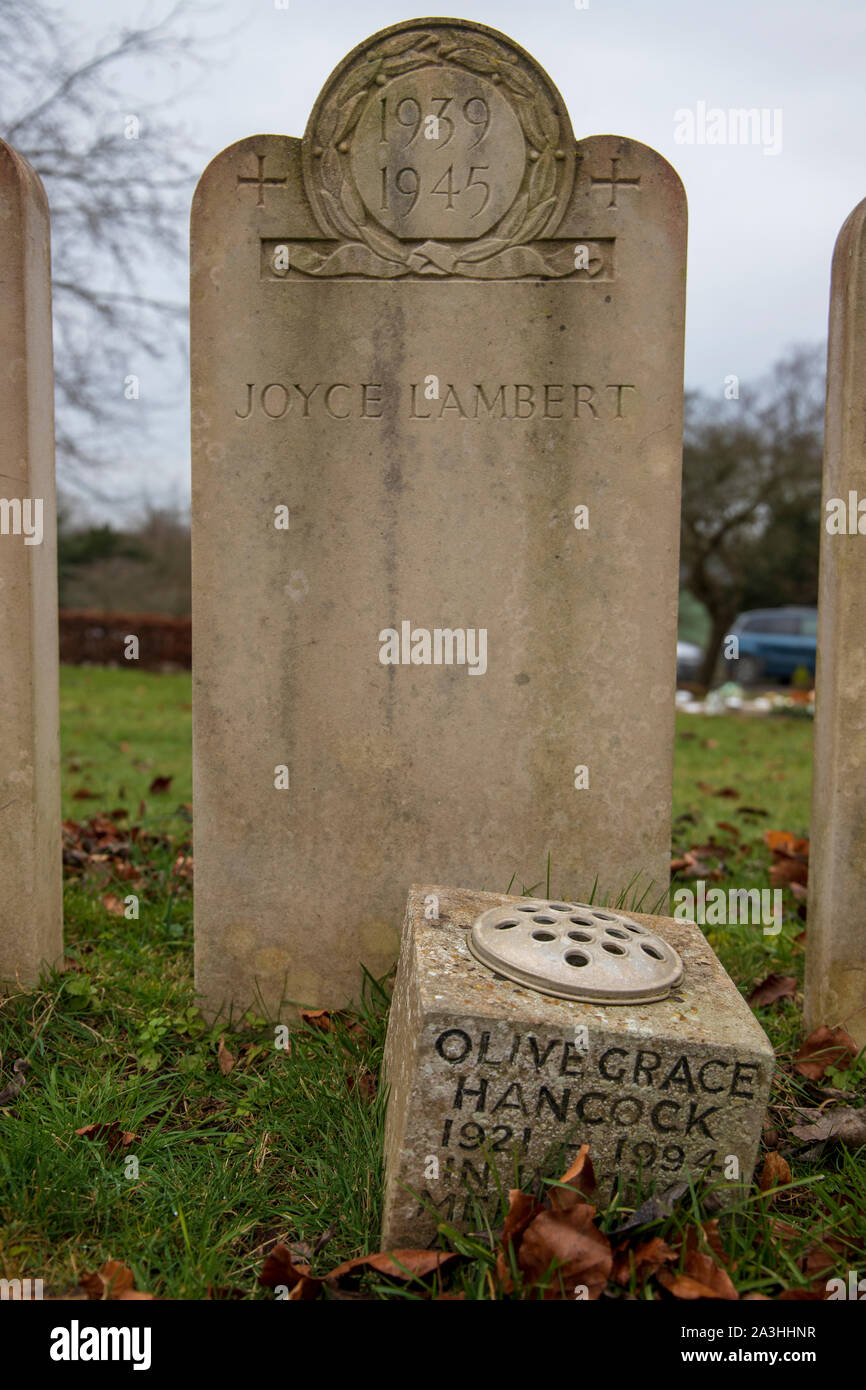 The 1939-1945 Bath Air Raid Grave of Joyce Lambert at Haycombe Cemetery, Bath, England Stock Photo