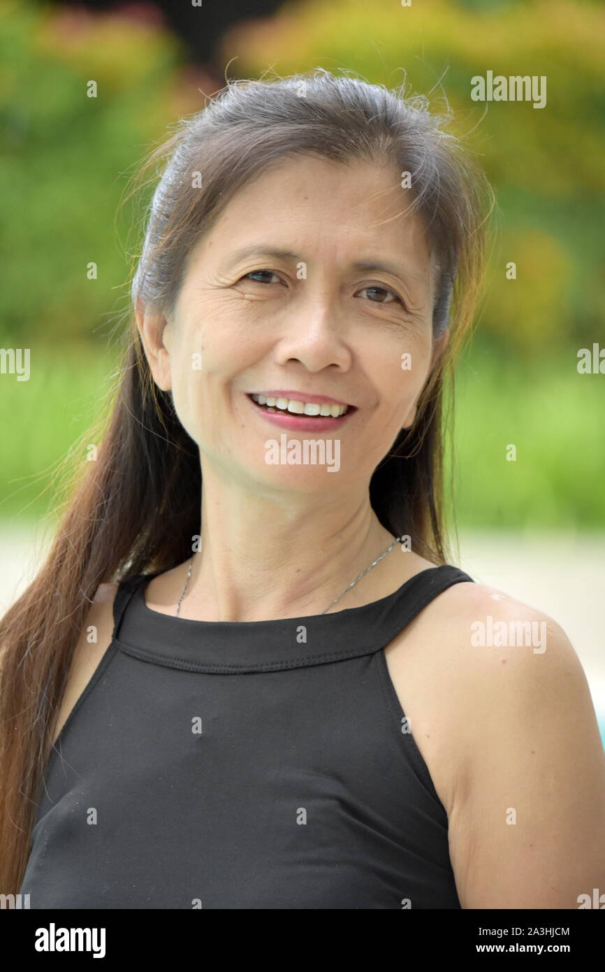 Filipina female mature hi-res stock photography and images - Alamy