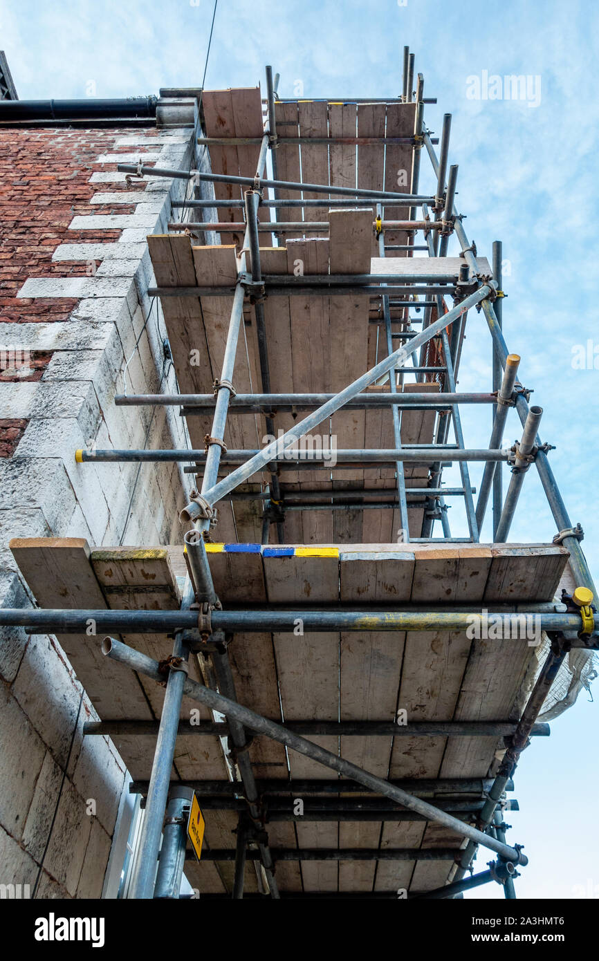 Scaffolding on an old house in Ruthin, North Wales Stock Photo Alamy
