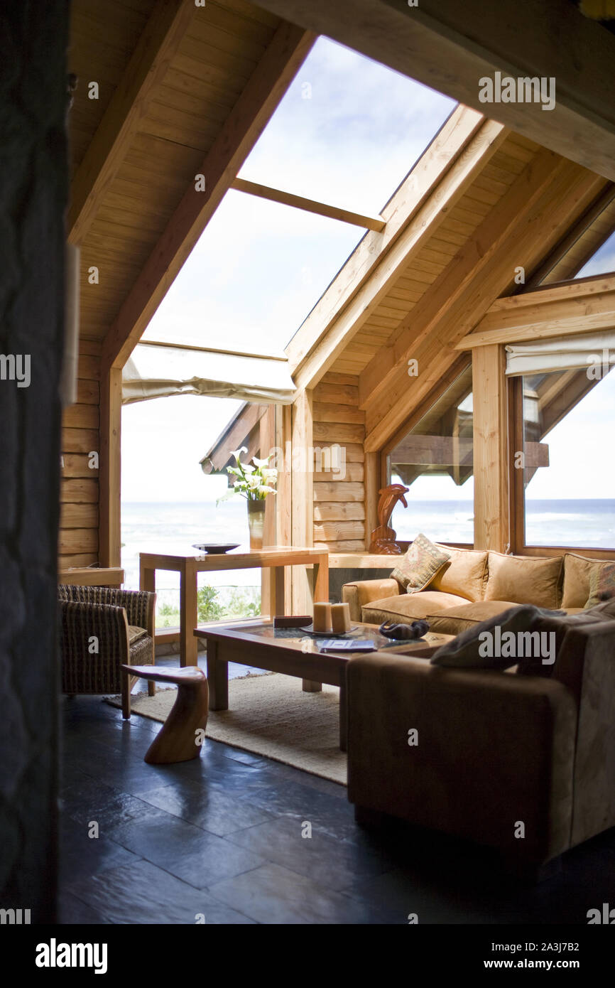 inside-an-open-plan-house-stock-photo-alamy
