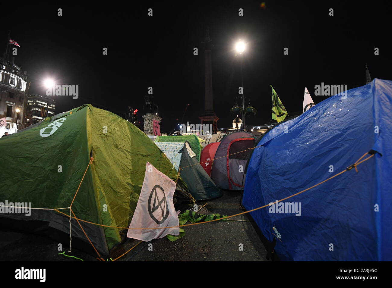 Protesters tents during an Extinction Rebellion (XR) climate change protest in Trafalgar Square, London. PA Photo. Picture date: Tuesday October 8, 2019. See PA story ENVIRONMENT Protests. Photo credit should read: Victoria Jones/PA Wire Stock Photo