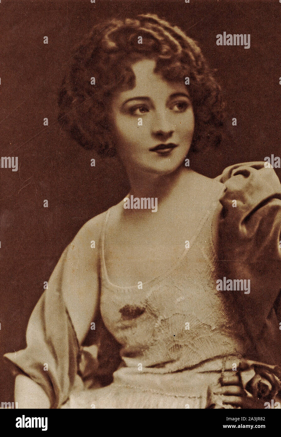Studio portrait of Hollywood actress, Betty Compson, famous during the era of silent movies. Centrefold from Picture Show Art Supplement circa 1923. Stock Photo