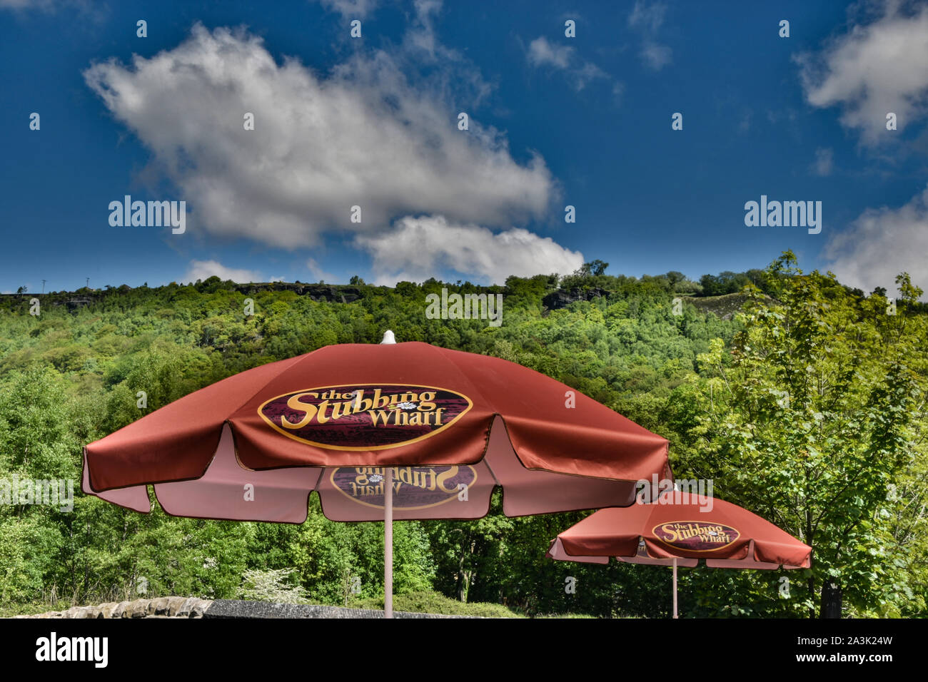 Stubbing Wharf Pub, Rochdale Canal, Hebden Bridge, Pennines, Calderdale, Yorkshire Stock Photo