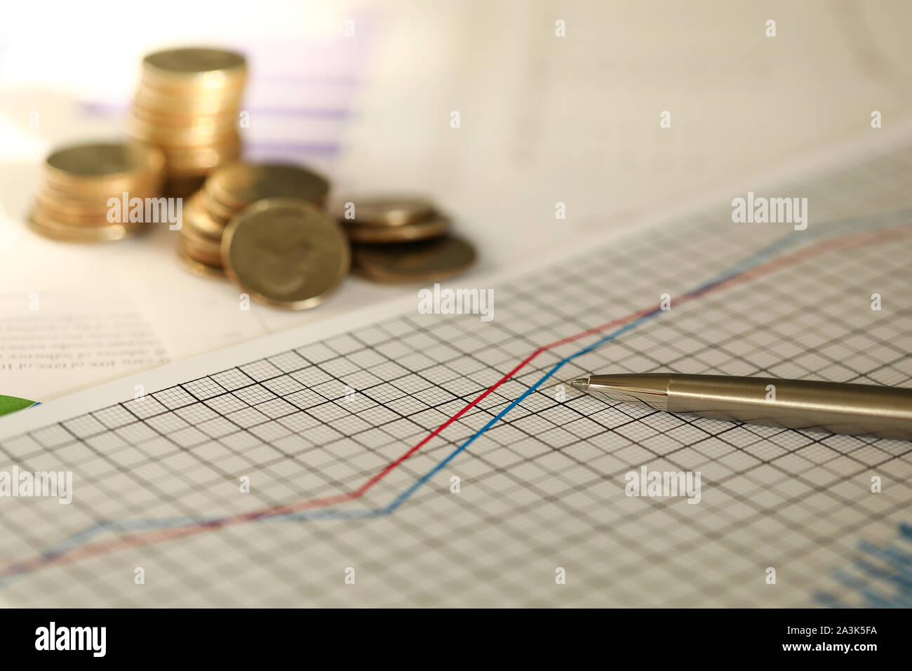 Pile Of Foreign Coins High Resolution Stock Photography and Images - Alamy