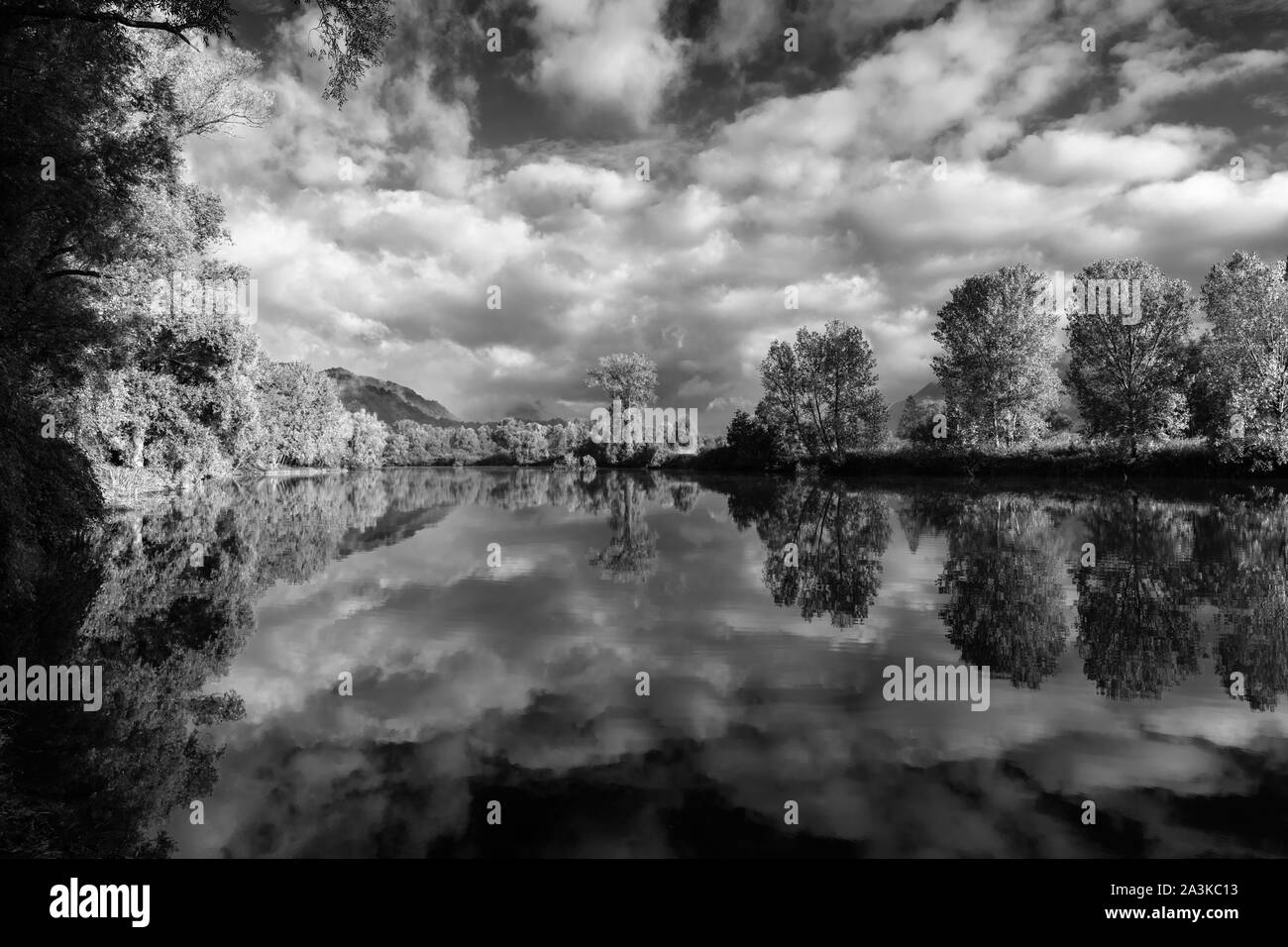 Sunbeam sunrise dawn Black and White Stock Photos & Images - Alamy