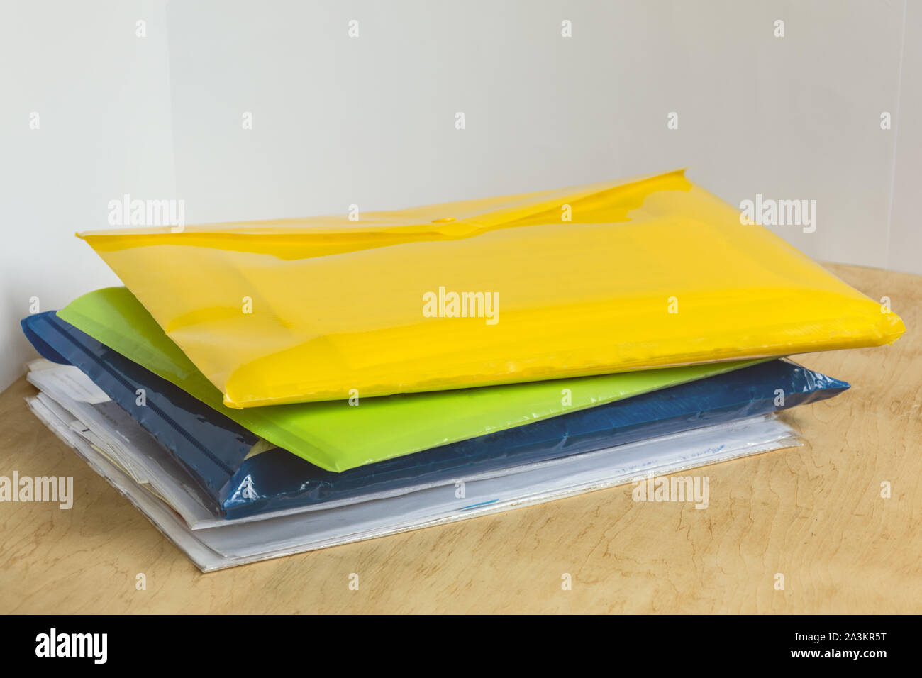 Plastic file folders hi-res stock photography and images - Alamy