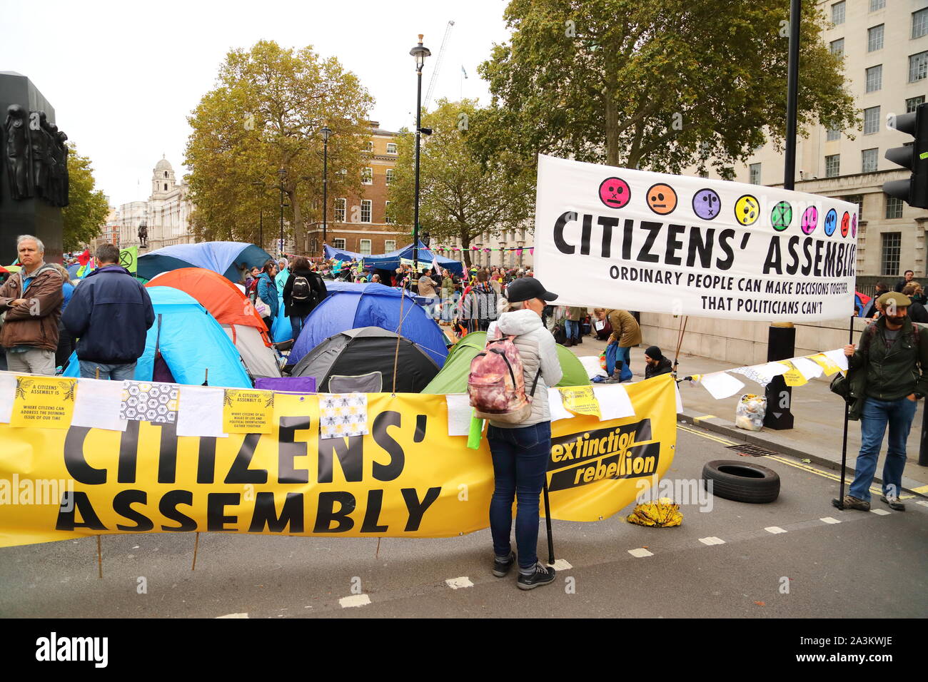 London, UK, 8th Oct 2019, The Extinction Rebellion movement stages worldwide protests. Demonstrators gather in Westminster to highlight the dangers of climate change to mankind and the environment. Credit: Uwe Deffner / Alamy Live News Stock Photo