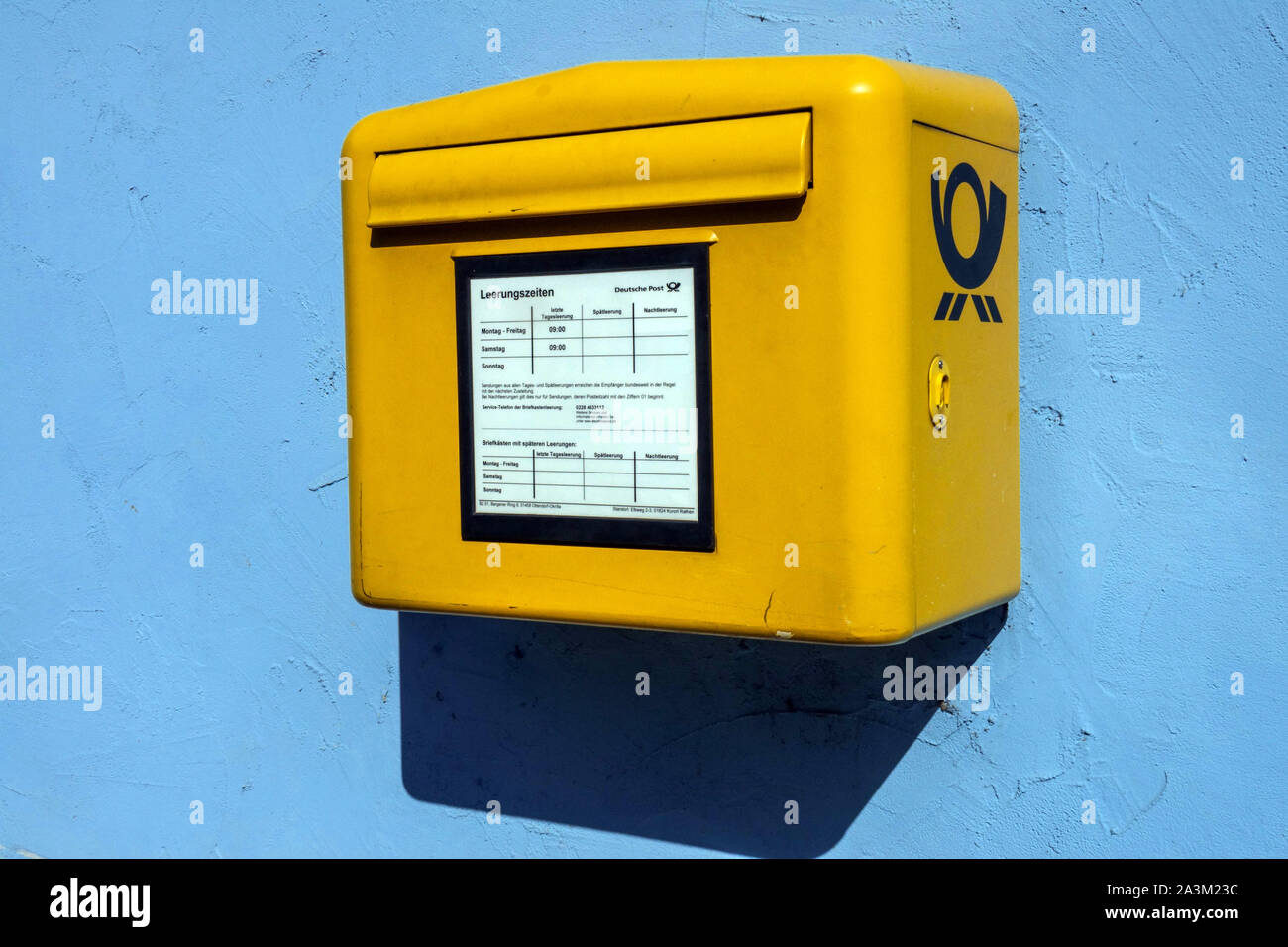 Deutsche Post box Germany sign Stock Photo - Alamy