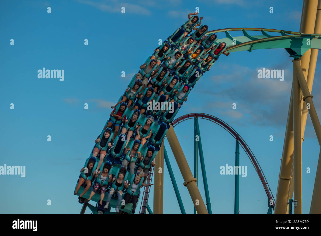 Roller coaster seaworld hi-res stock photography and images - Alamy