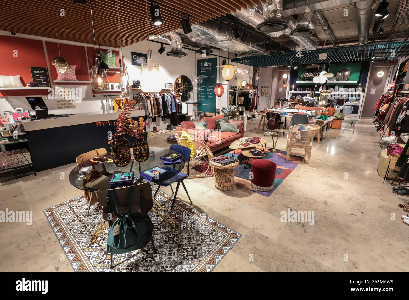 BENSIMON CONCEPT STORE , PARIS Stock Photo - Alamy