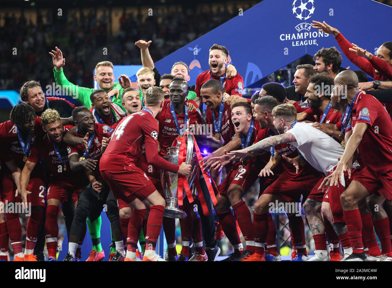 MADRID, SPAIN - JUNE 01, 2019: Liverpool squad pictured during the final of  the 2019/20 UEFA Champions League Final Stock Photo - Alamy