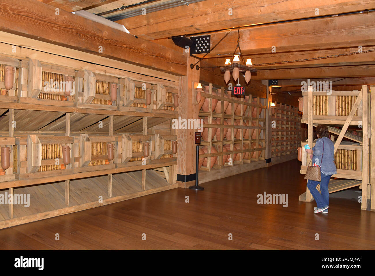 Ark Encounter Williamstown Ky Usa 10 5 19 Animal Cages Inside The Noah S Ark Replica At The Theme Park Stock Photo Alamy
