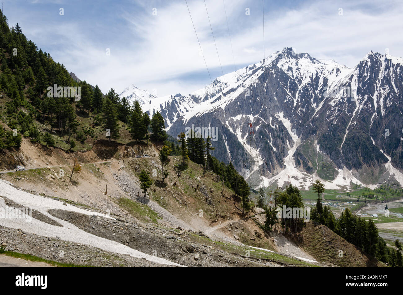Vehicles making their way up the dangerous Zoji La Pass, Srinagar - Leh National Highway, Jammu and Kashmir, India Stock Photo