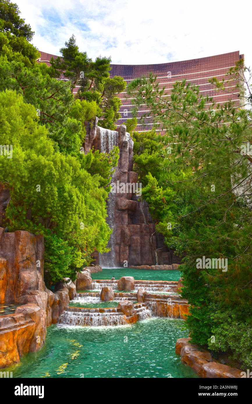 Encore Wynn Waterfall Las Vegas