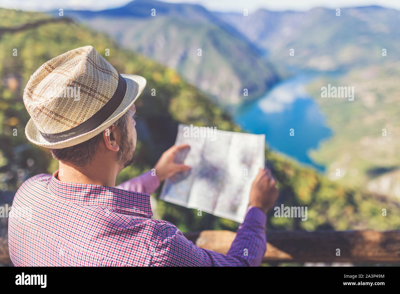 Navigating Hat Navigating top hat hi-res stock photography and images - Alamy