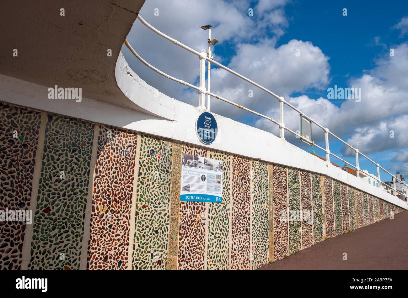 The entrance to Bottle Alley, St Leonards-on-Sea, Hastings, East Sussx, UK Stock Photo