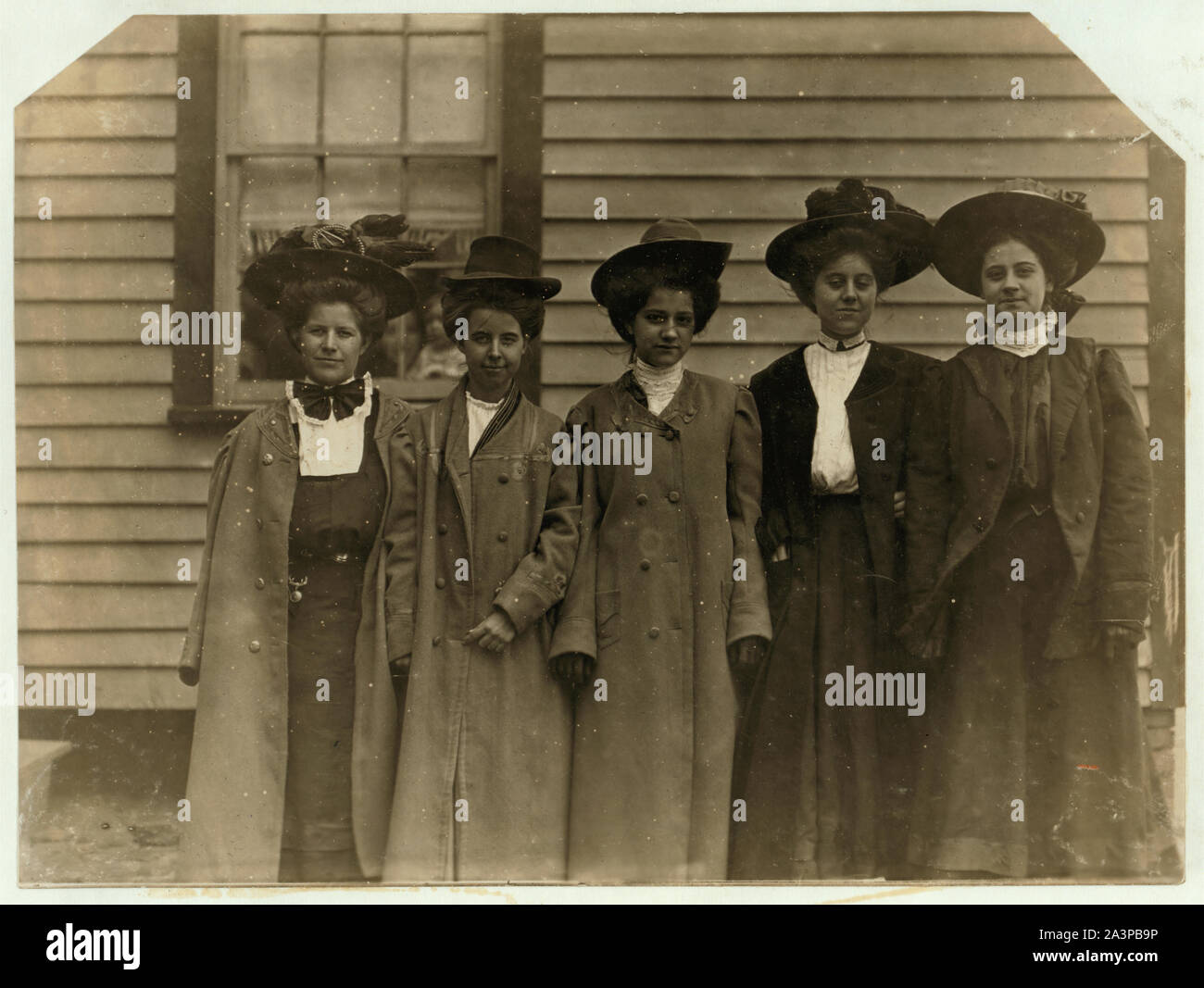 Some of the young women in Dickson Mill, Laurinburg, N.C. Stock Photo