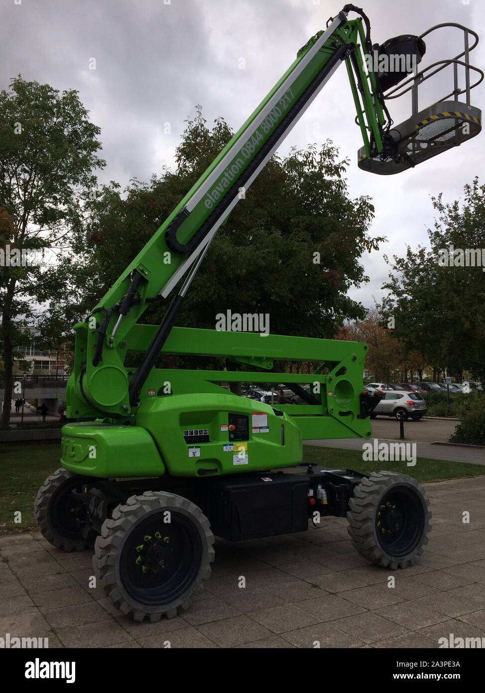 A Niftylift cherry picker in Central Milton Keynes Stock Photo Alamy