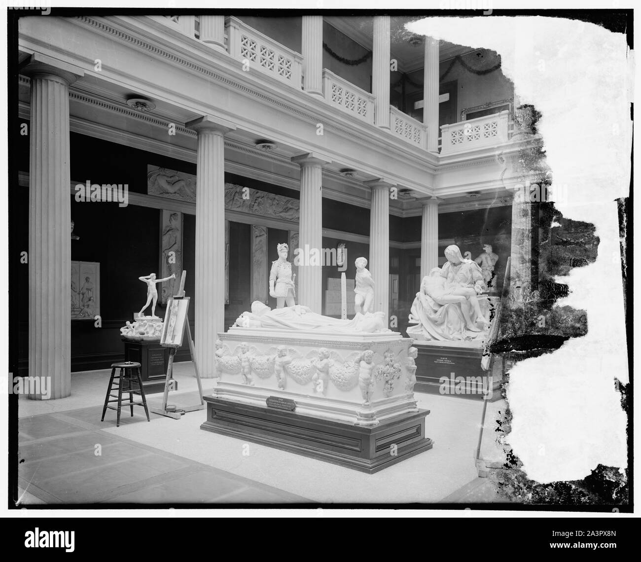 O hall Black and White Stock Photos & Images - Alamy