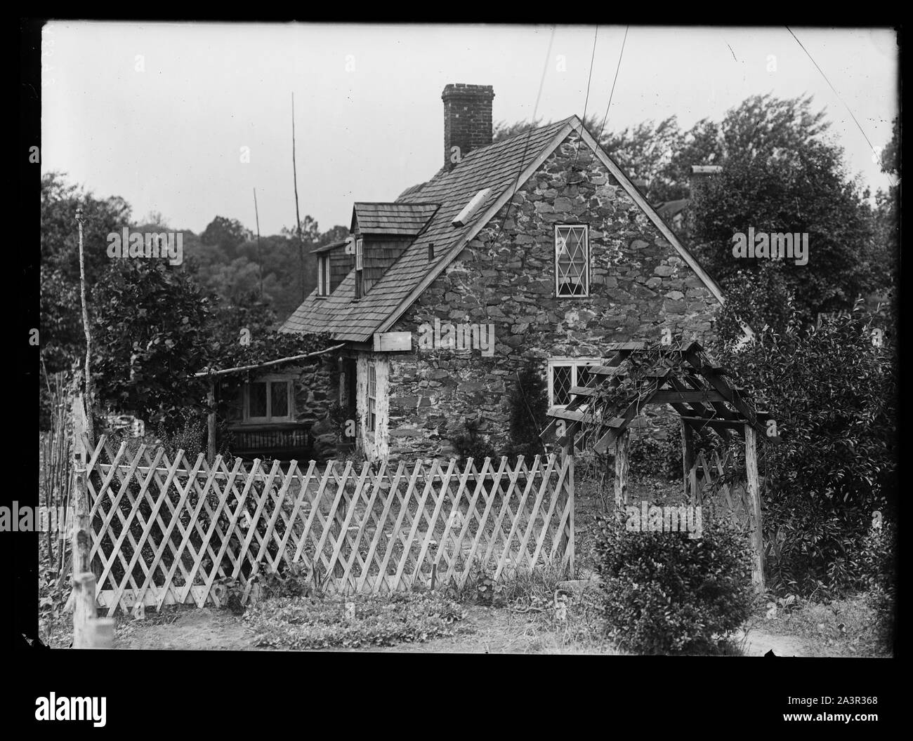 Old stone structure structures Black and White Stock Photos & Images ...