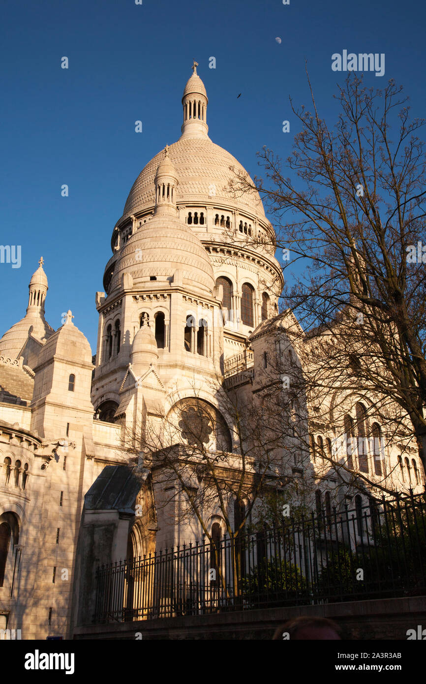Basilique (Basilica) du Sacré Coeur, Montmartre, Paris, France Stock Photo