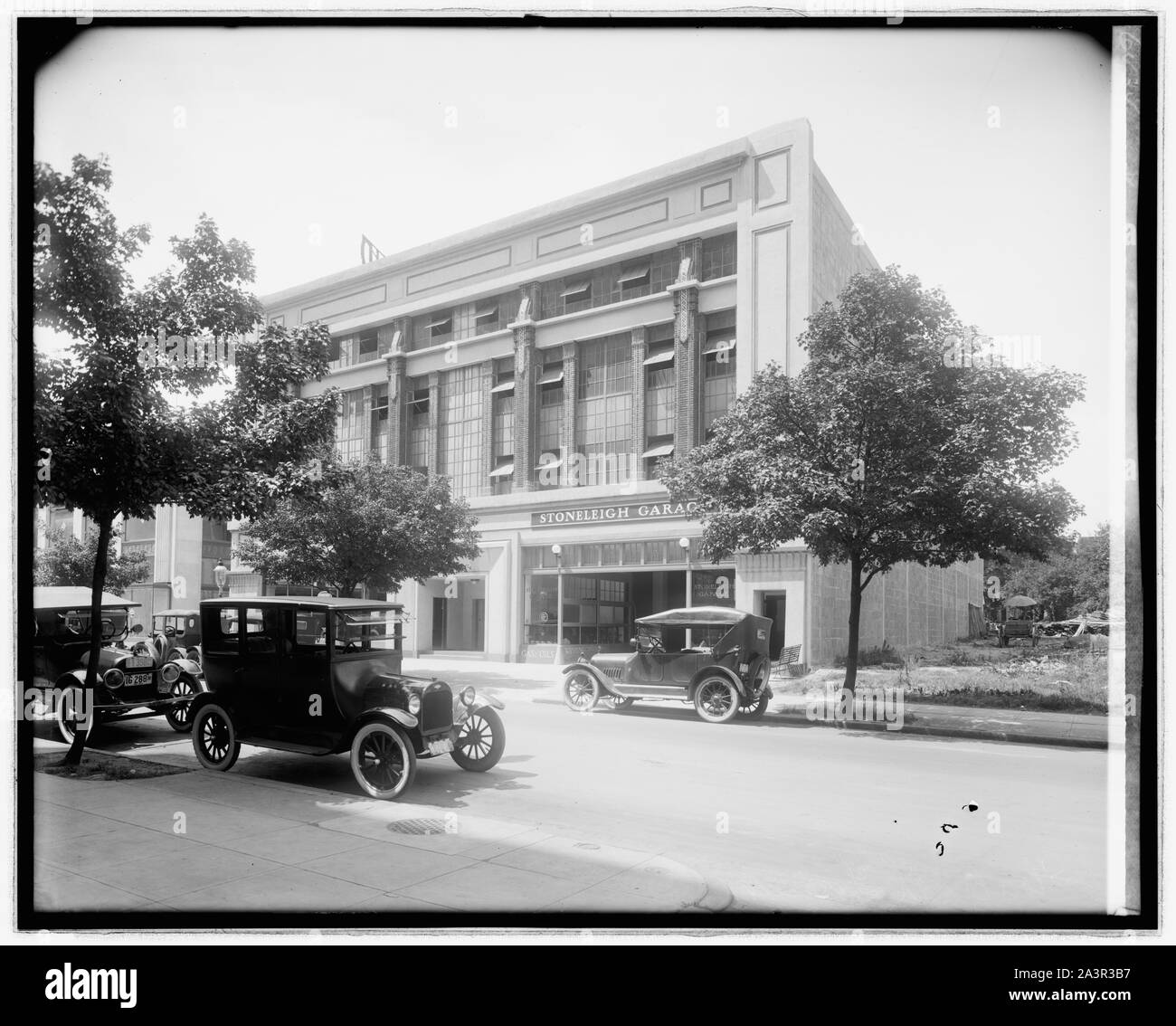 Stoneleigh Garage, [Washington, D.C.] Stock Photo Alamy
