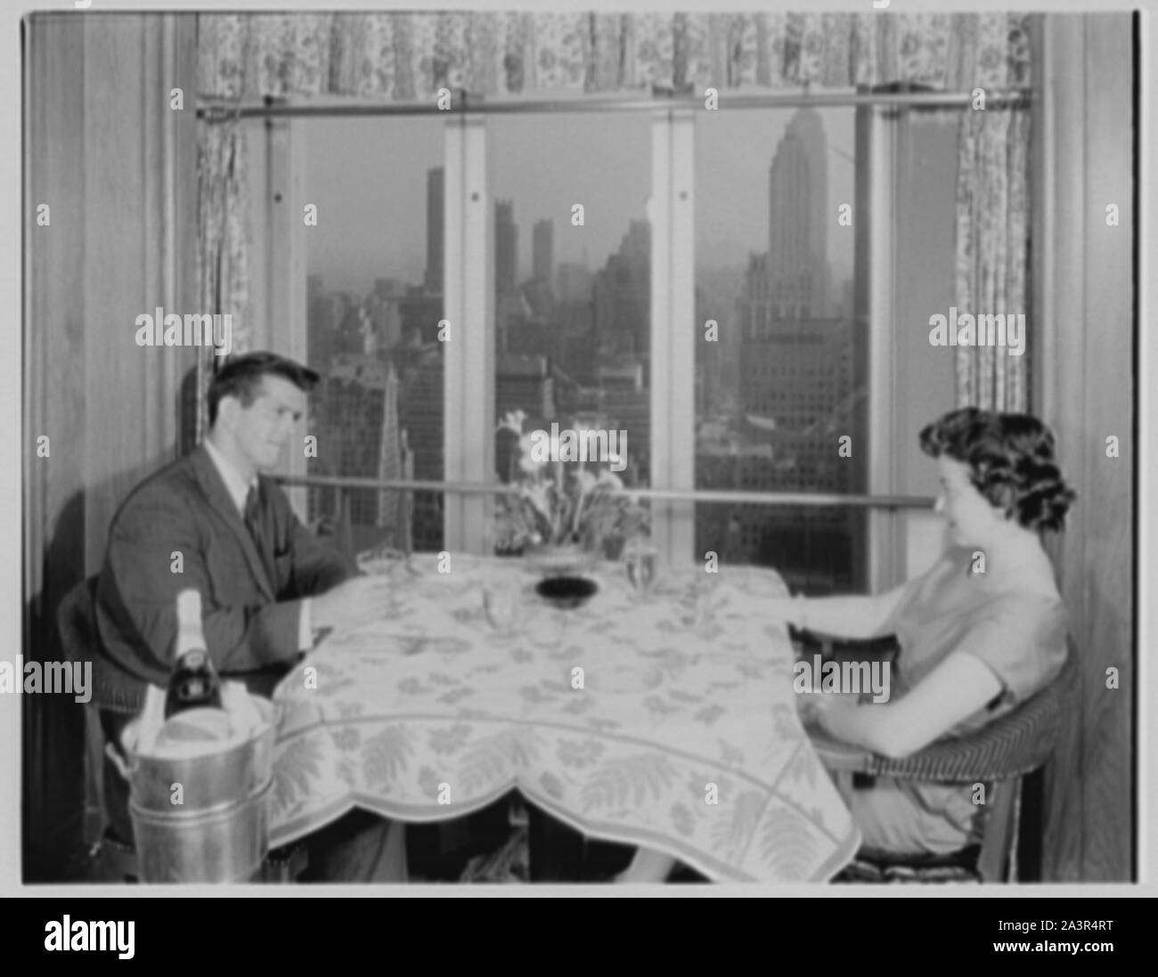 Stouffer's restaurant, 666 5th Ave., New York Stock Photo Alamy