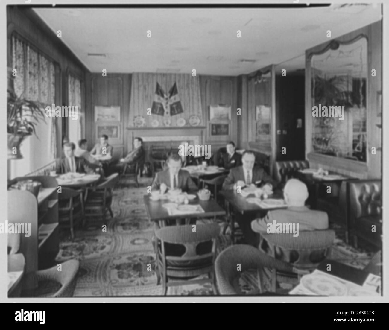 Stouffer's restaurant, 666 5th Ave., New York Stock Photo Alamy