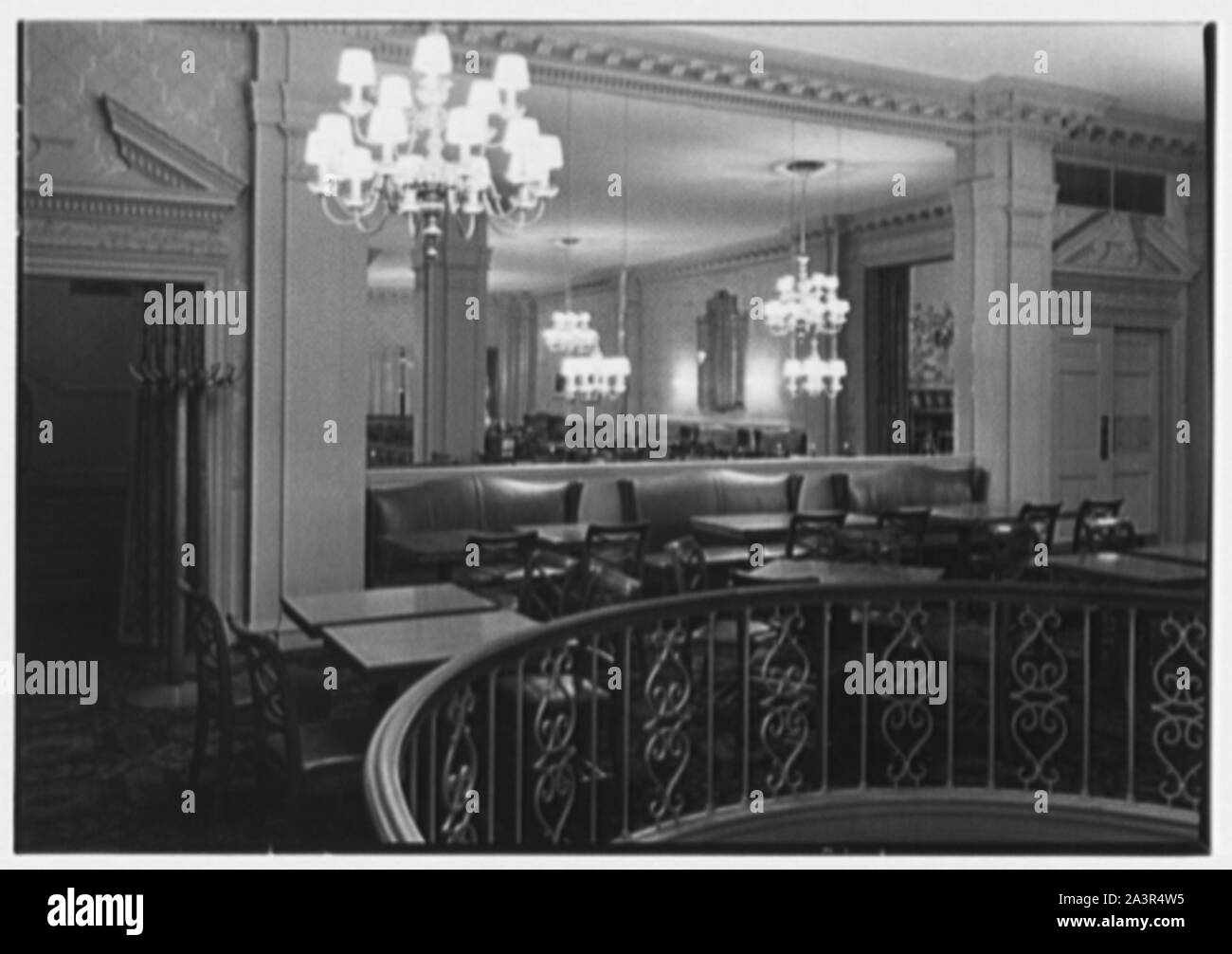 Stouffer's restaurant, E. 42nd St., New York City Stock Photo - Alamy