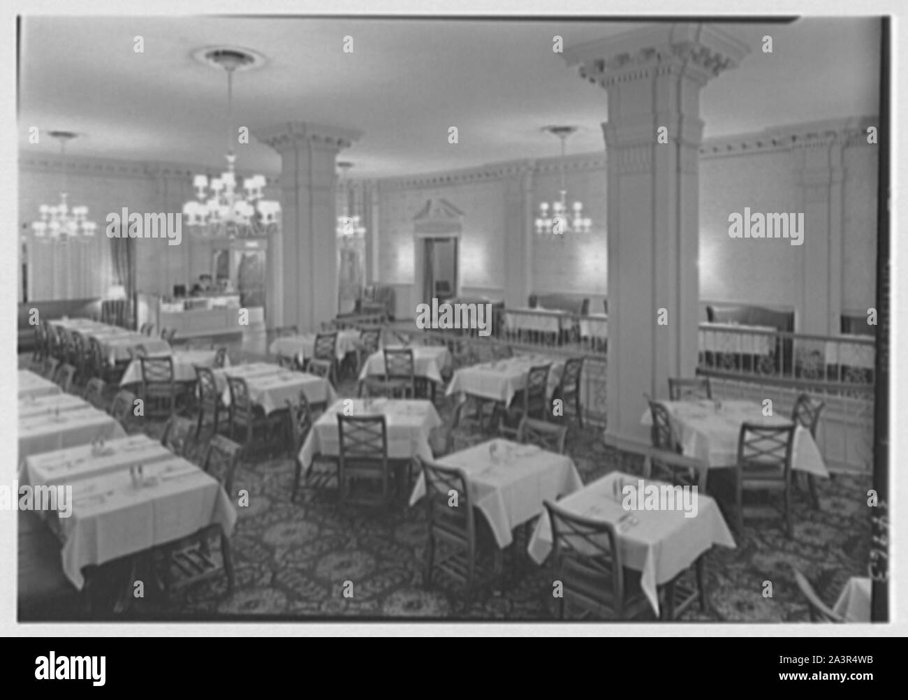 Stouffer's restaurant, E. 42nd St., New York City Stock Photo - Alamy