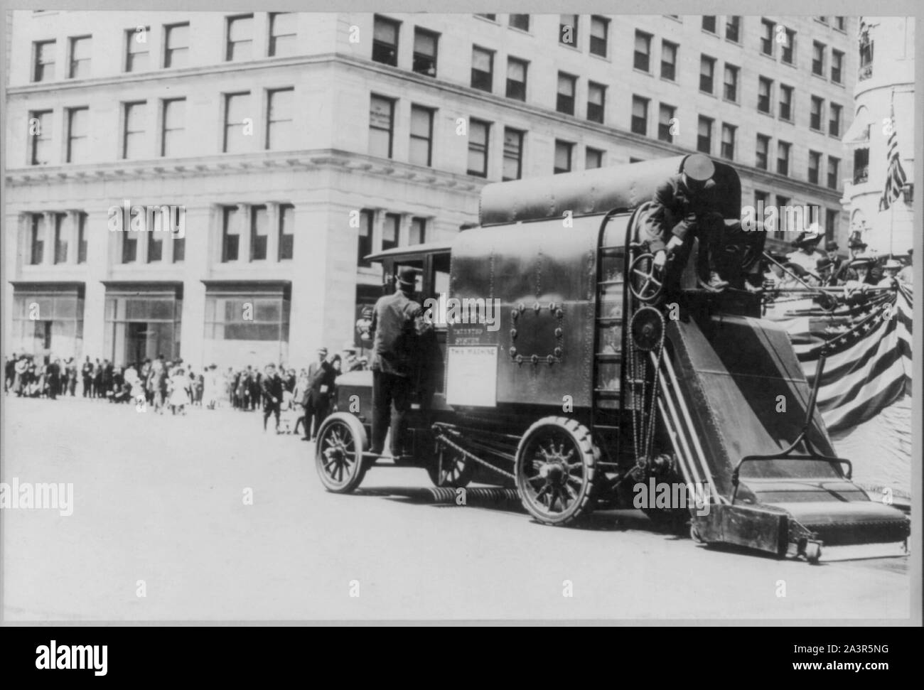 Street cleaning Auto street cleaner. New York Stock Photo Alamy