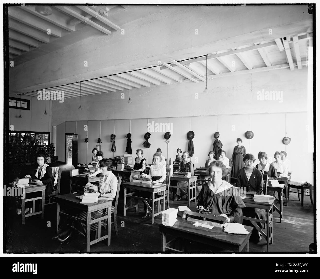 WHAT IS TABULATING MACHINE CLASS 5 visual data 6