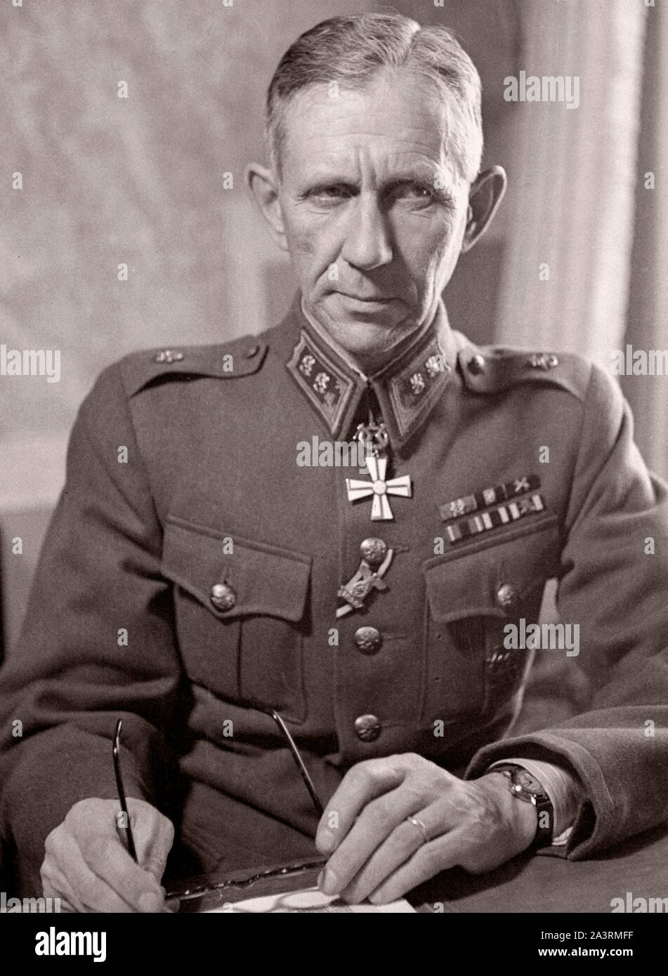 Harald Ohquist (Harald Öhquist, 1891-1971) was a Finnish Lieutenant General and jaeger, from an ethnic Swedish family. Stock Photo